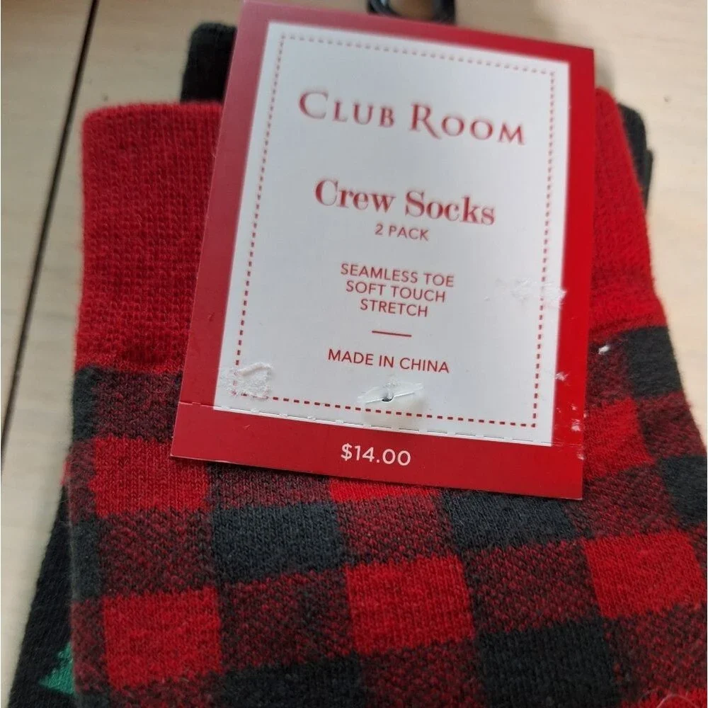 🇺🇲3/$15🇺🇲 Club Room Red and Black Casual Socks Festive Design